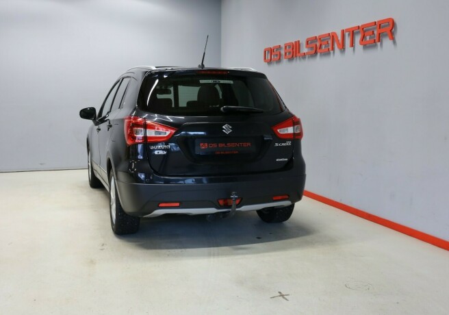 suzuki-sx4-s-cross-bensin-2017-big-4