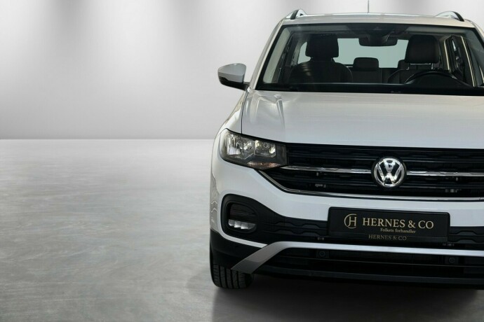 volkswagen-t-cross-bensin-2019-big-3