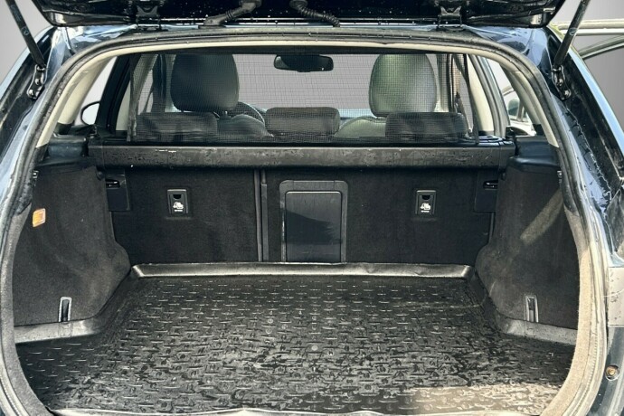 toyota-avensis-bensin-2016-big-19