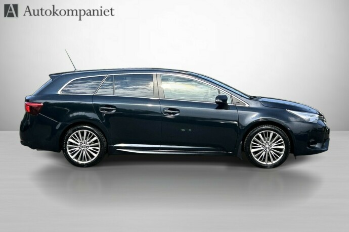 toyota-avensis-bensin-2016-big-1