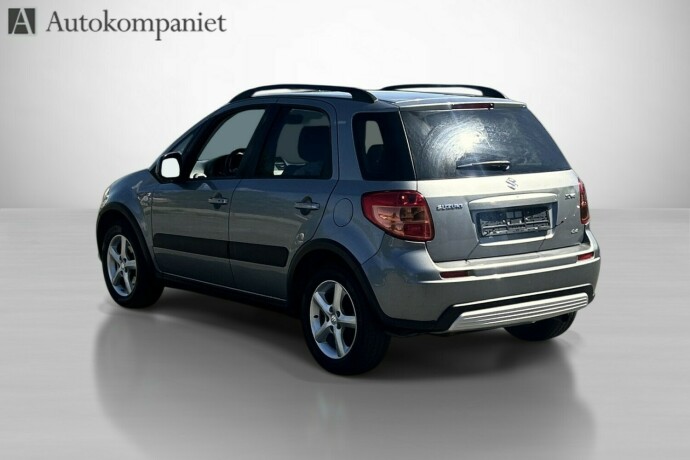 suzuki-sx4-diesel-2006-big-1