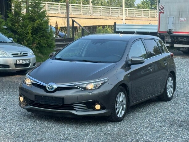 toyota-auris-elektrisitetbensin-2017-big-28