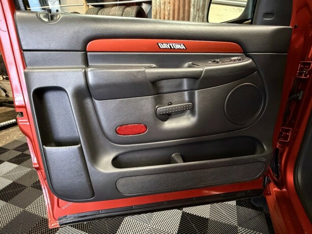 dodge-ram-1500-bensin-2005-big-25