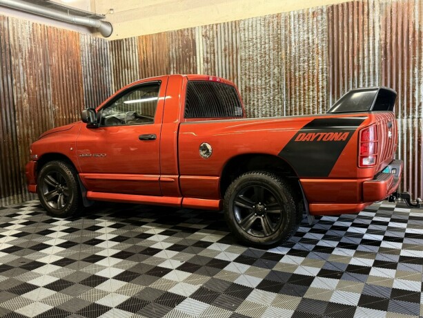 dodge-ram-1500-bensin-2005-big-12