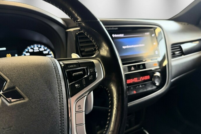 mitsubishi-outlander-elektrisitetbensin-2019-big-14