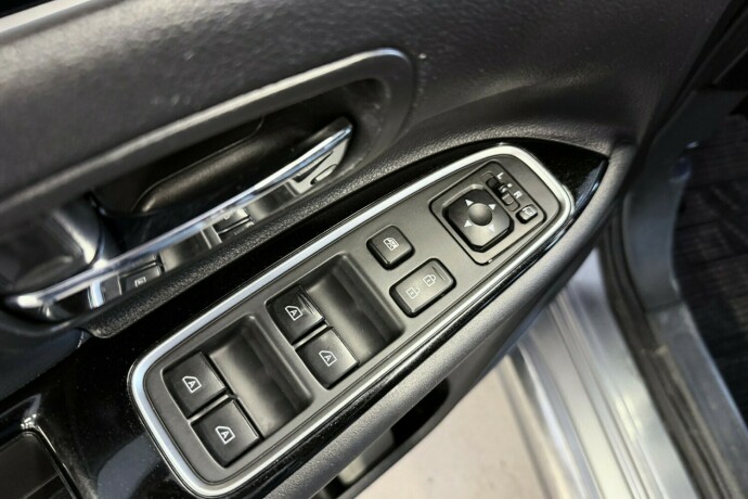 mitsubishi-outlander-elektrisitetbensin-2019-big-20