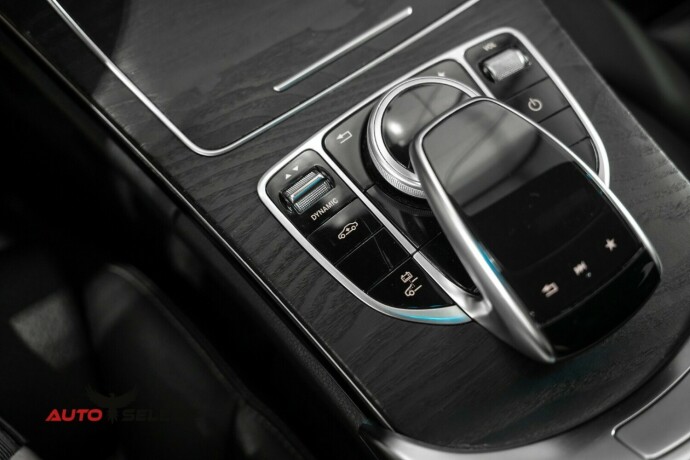 mercedes-benz-c-klasse-elektrisitetbensin-2017-big-41