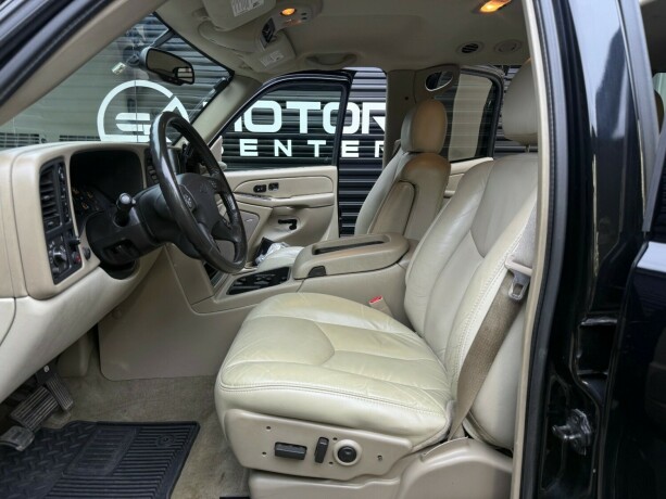 chevrolet-tahoe-bensin-2004-big-21