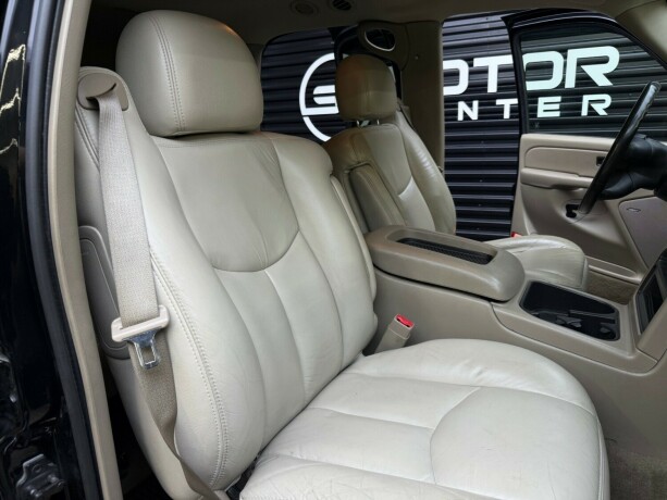 chevrolet-tahoe-bensin-2004-big-24