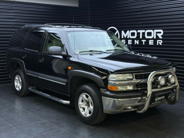 chevrolet-tahoe-bensin-2004-big-0