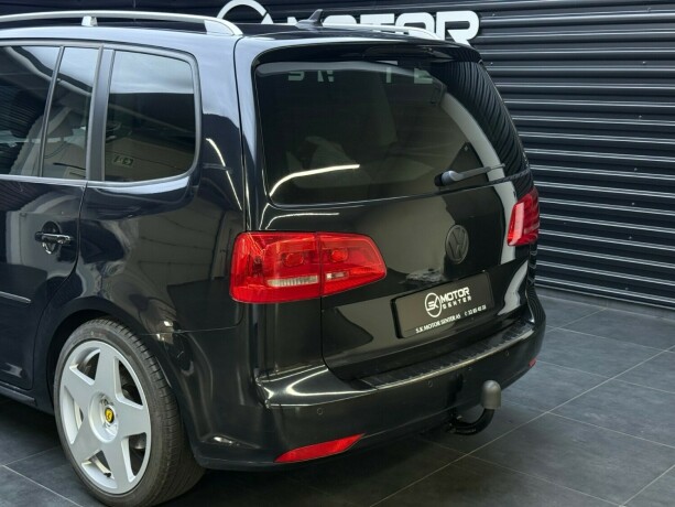 volkswagen-touran-diesel-2012-big-5