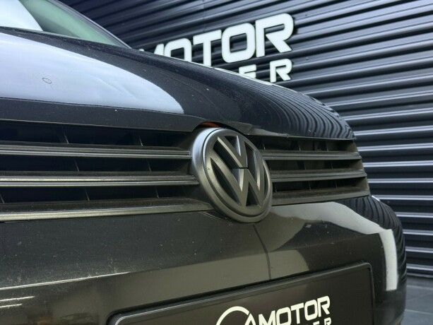 volkswagen-touran-diesel-2012-big-4