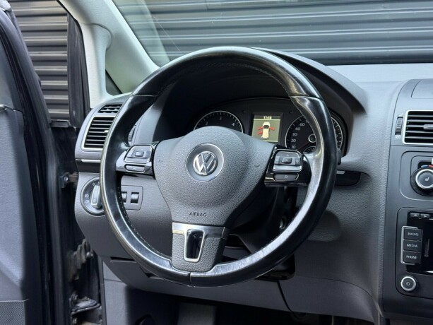 volkswagen-touran-diesel-2012-big-11