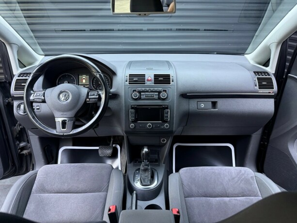 volkswagen-touran-diesel-2012-big-8