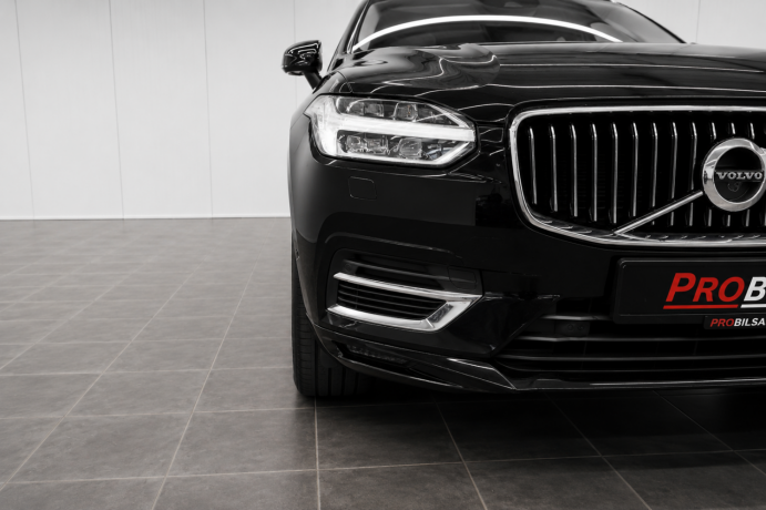 volvo-xc-60-elektrisitetbensin-2018-big-2