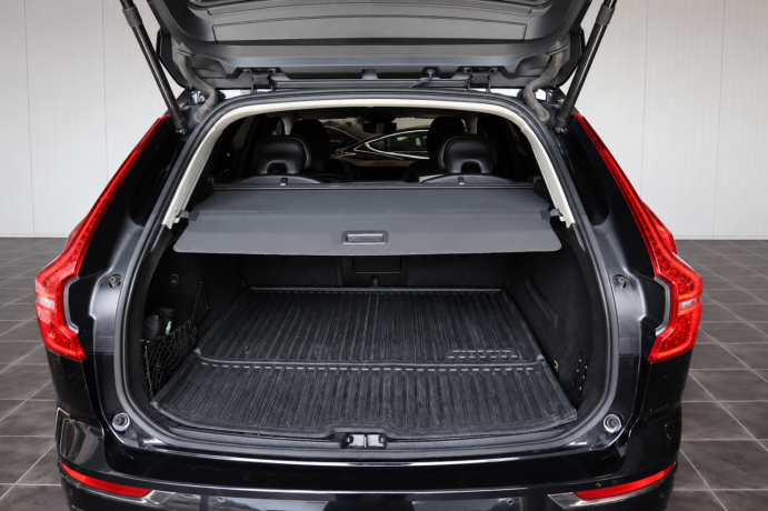 volvo-xc-60-elektrisitetbensin-2018-big-8