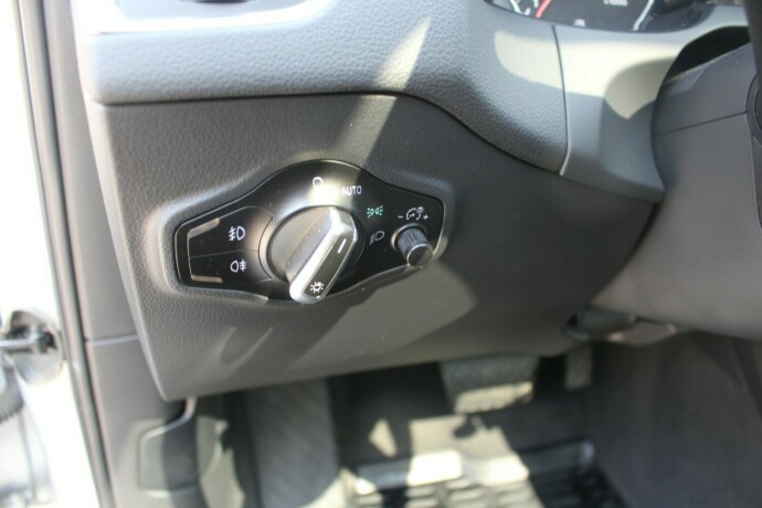 audi-q5-diesel-2010-big-15