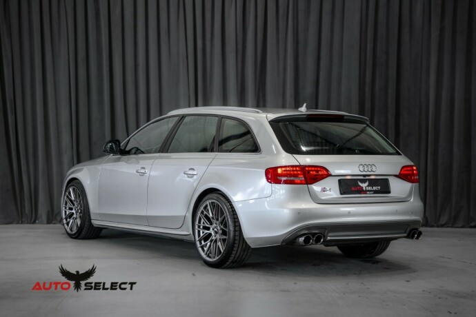 audi-s4-bensin-2009-big-8
