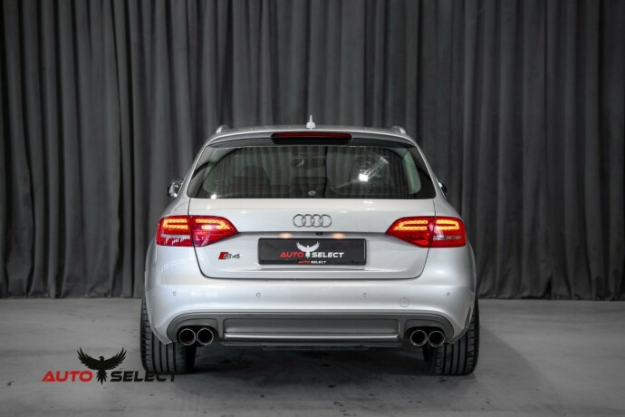 audi-s4-bensin-2009-big-9