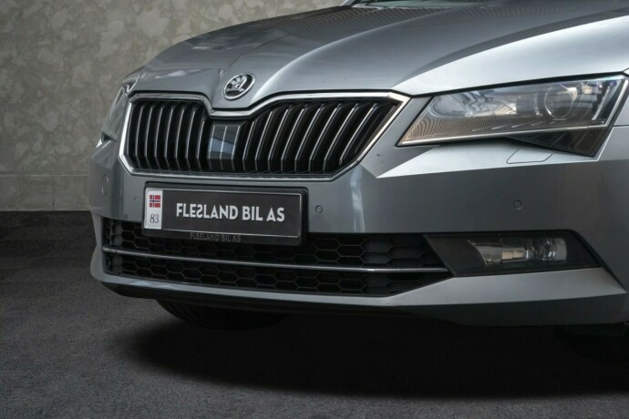 skoda-superb-diesel-2016-big-3