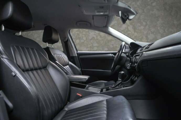 skoda-superb-diesel-2016-big-25
