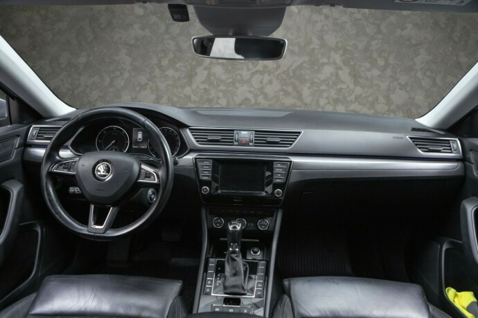 skoda-superb-diesel-2016-big-22