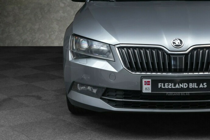 skoda-superb-diesel-2016-big-6