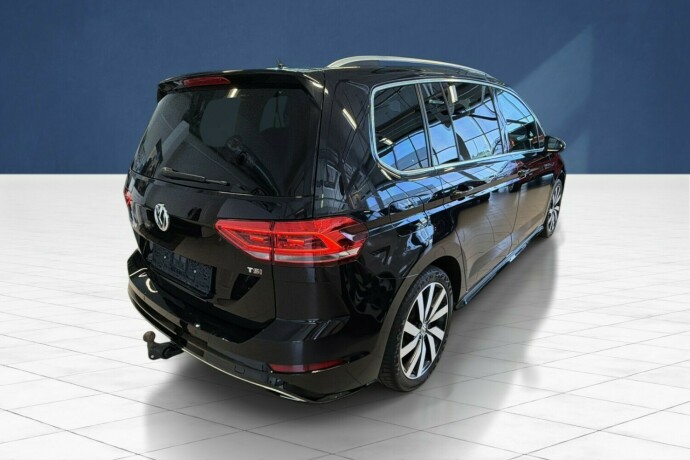 volkswagen-touran-bensin-2017-big-2