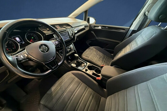volkswagen-touran-bensin-2017-big-9