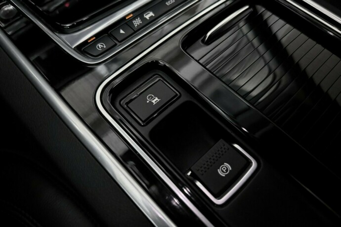 jaguar-xf-diesel-2017-big-26