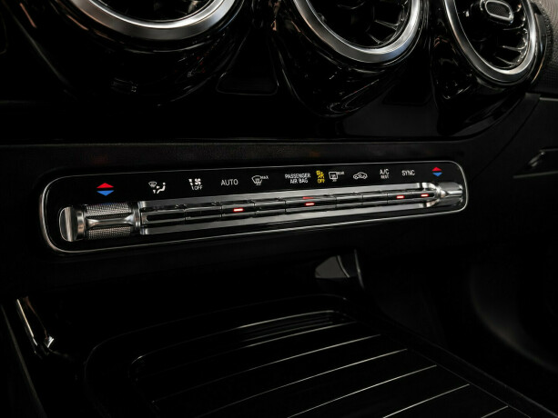 mercedes-benz-a-klasse-bensin-2019-big-14