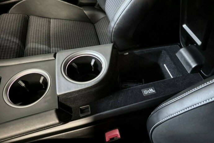 porsche-taycan-4s-elektrisitet-2025-big-28