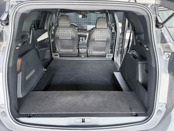 peugeot-5008-diesel-2021-big-32