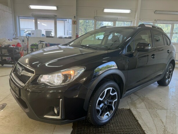 subaru-xv-bensin-2016-big-1