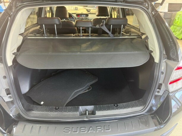 subaru-xv-bensin-2016-big-15