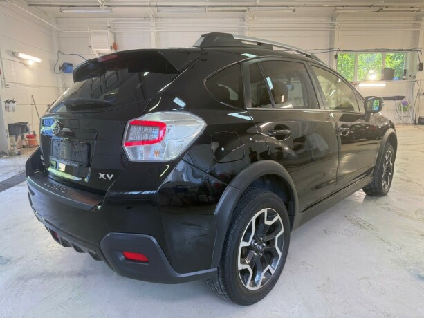 subaru-xv-bensin-2016-big-5