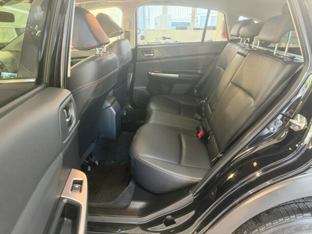 subaru-xv-bensin-2016-big-18