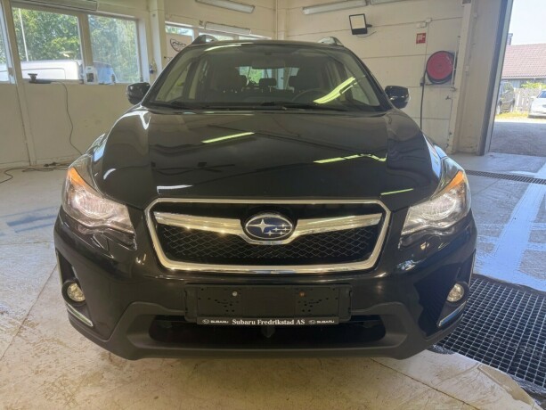 subaru-xv-bensin-2016-big-8