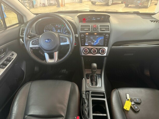 subaru-xv-bensin-2016-big-12