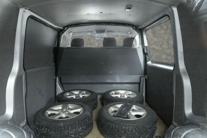 volkswagen-transporter-diesel-2006-big-20