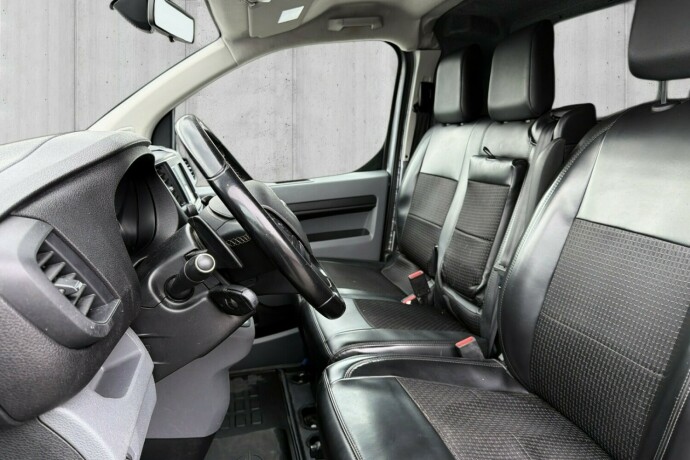 opel-vivaro-diesel-2021-big-7