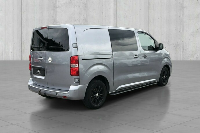 opel-vivaro-diesel-2021-big-4