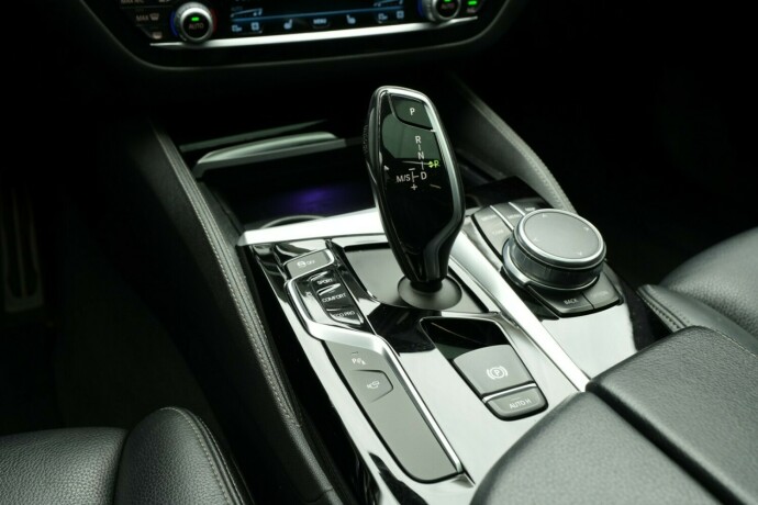 bmw-m550d-diesel-2018-big-35