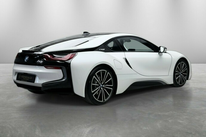 bmw-i8-elektrisitetbensin-2019-big-4