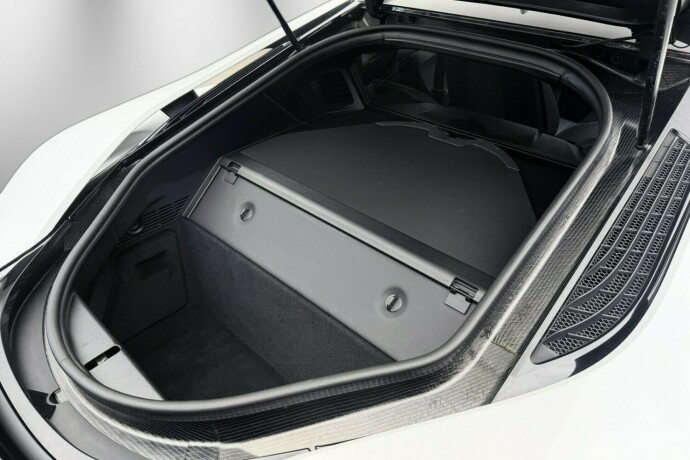 bmw-i8-elektrisitetbensin-2019-big-11