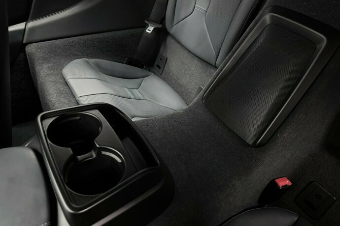bmw-i8-elektrisitetbensin-2019-big-28