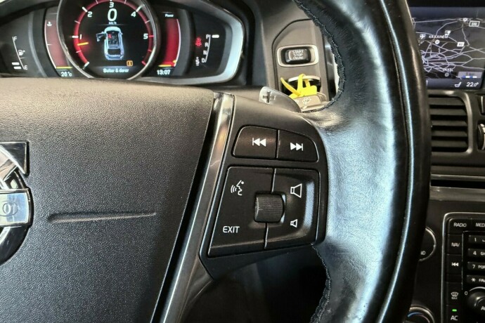 volvo-xc-60-diesel-2014-big-21