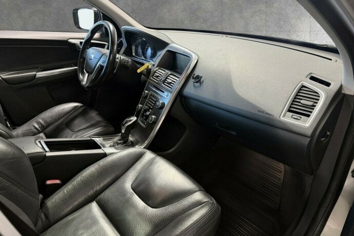 volvo-xc-60-diesel-2014-big-16