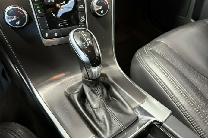 volvo-xc-60-diesel-2014-big-25