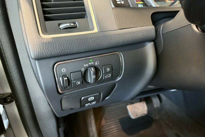 volvo-xc-60-diesel-2014-big-26
